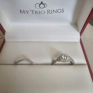 White Gold Diamond Engagement Ring Set